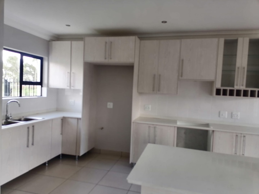 4 Bedroom Property for Sale in Bloemspruit Free State